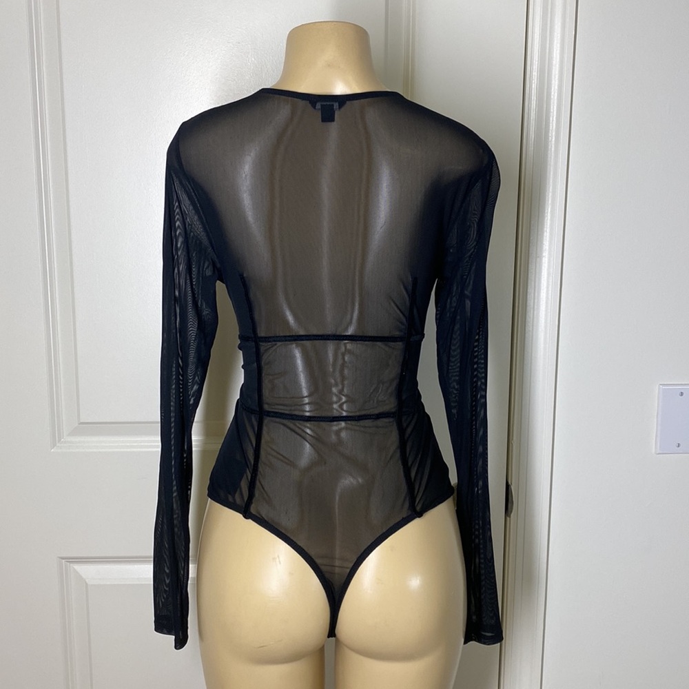 2 pcs unique set, Body Suit Size Large, skirt size M - Picture 4 of 4